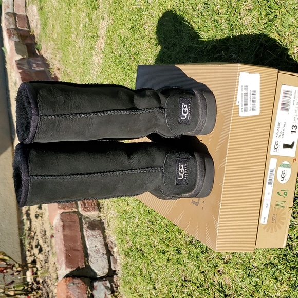 UGG Australia Kids Classic Tall Boots, Black, sz 13 - Picture 4 of 10